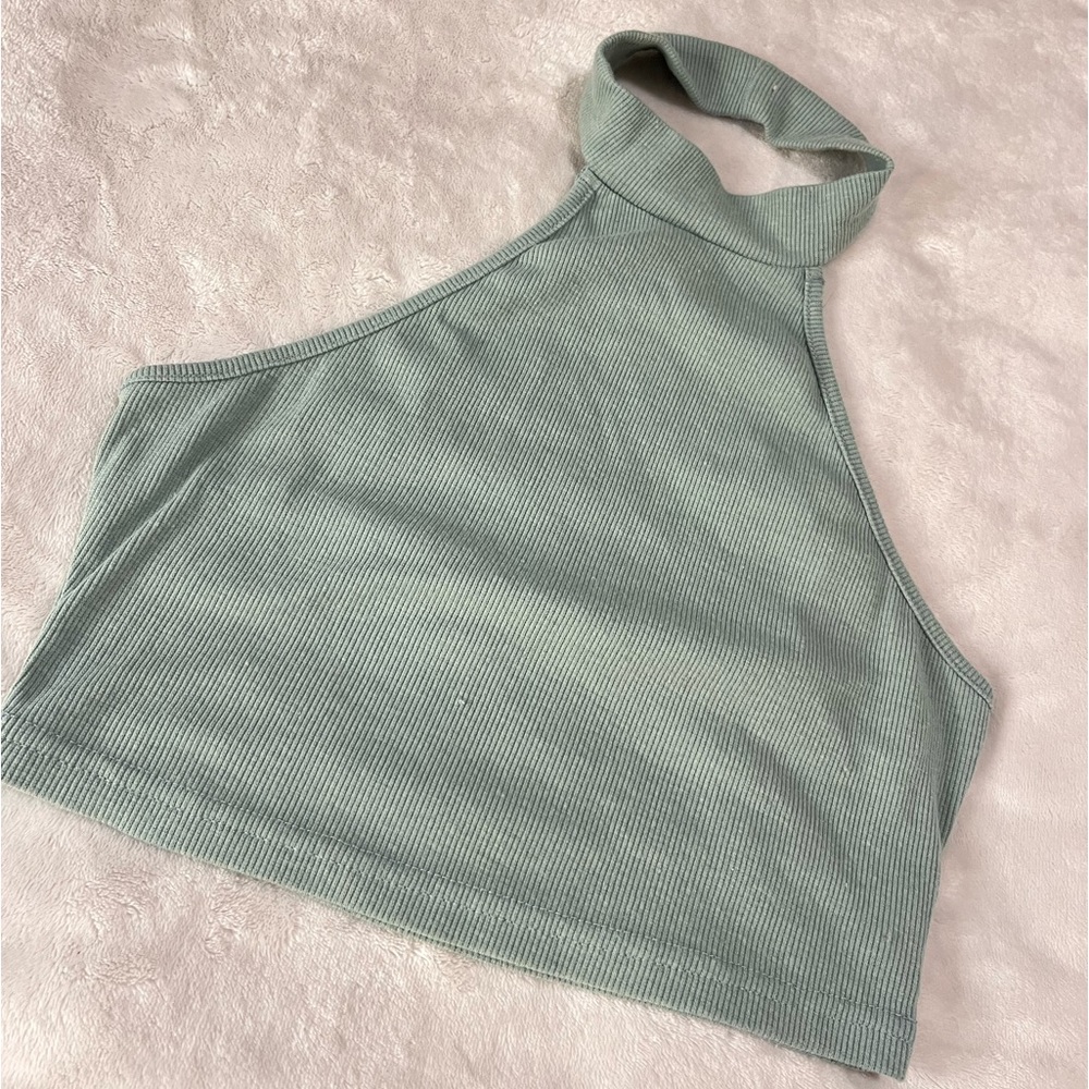 Backless halter top